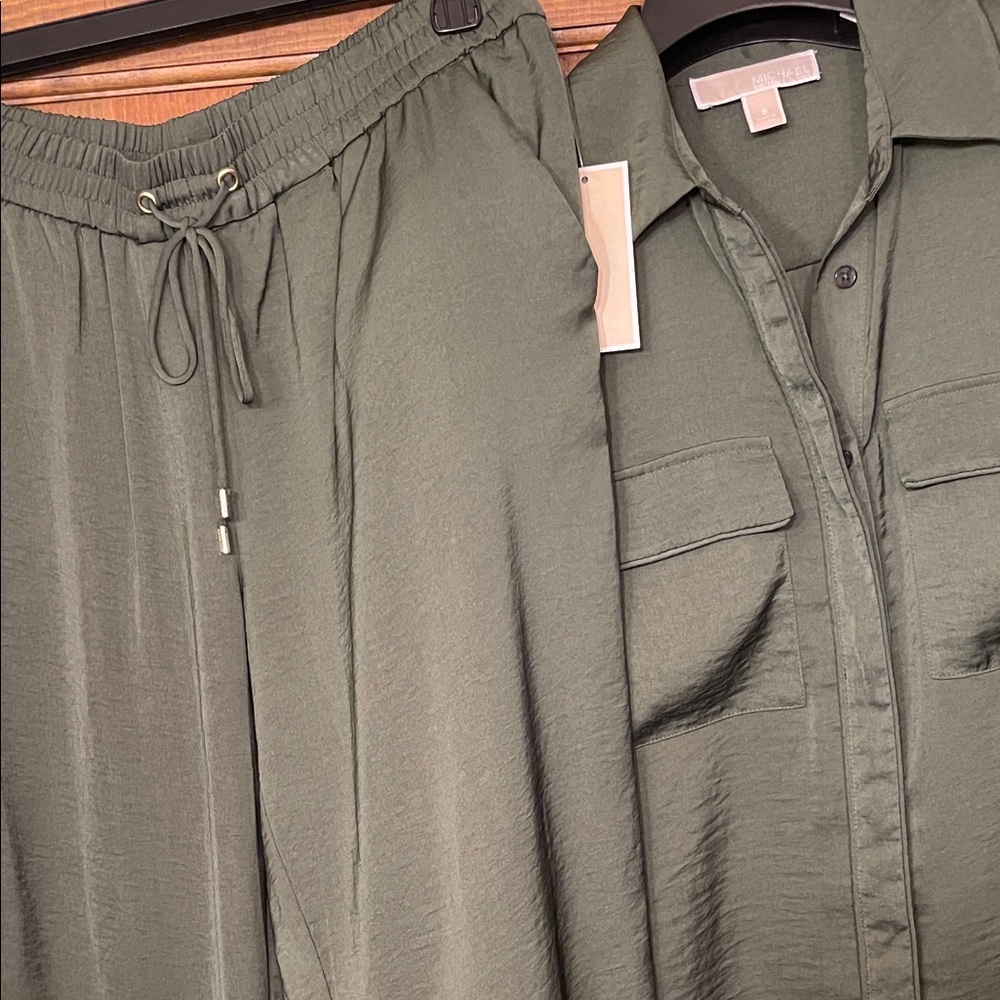 MICHAEL Michael Kors Olive Green Track Pants & Shirt Set - Picture 15 of 15